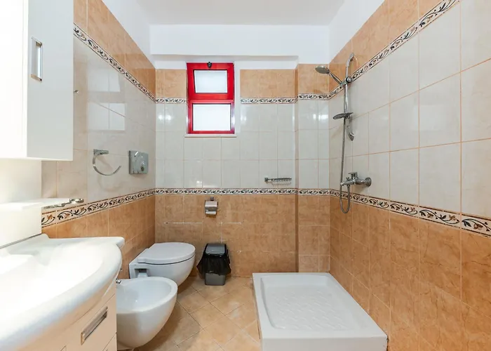 Center Comfort By Ps Apartamento Durrës